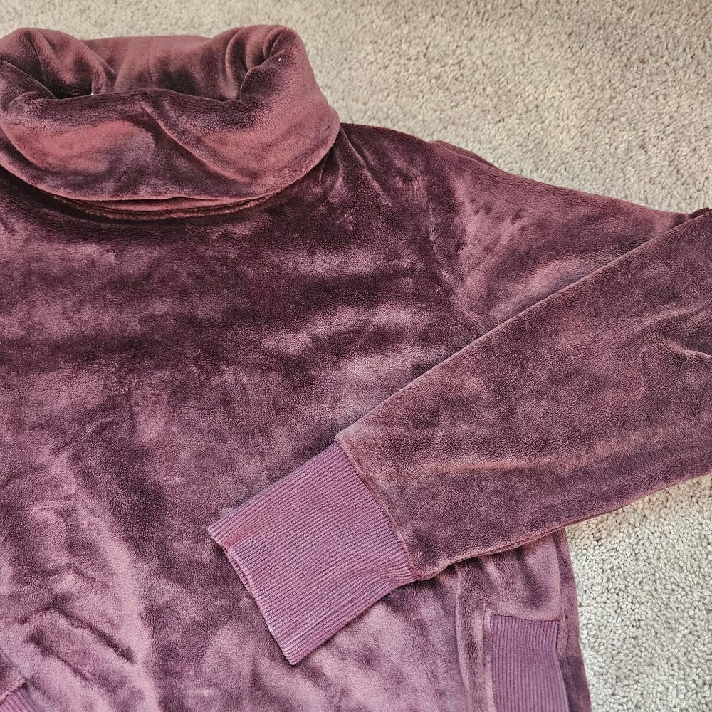 Athleta Double Cozy Karma Funnel Neck Purple Velour Womens Size XS #511446 EUC